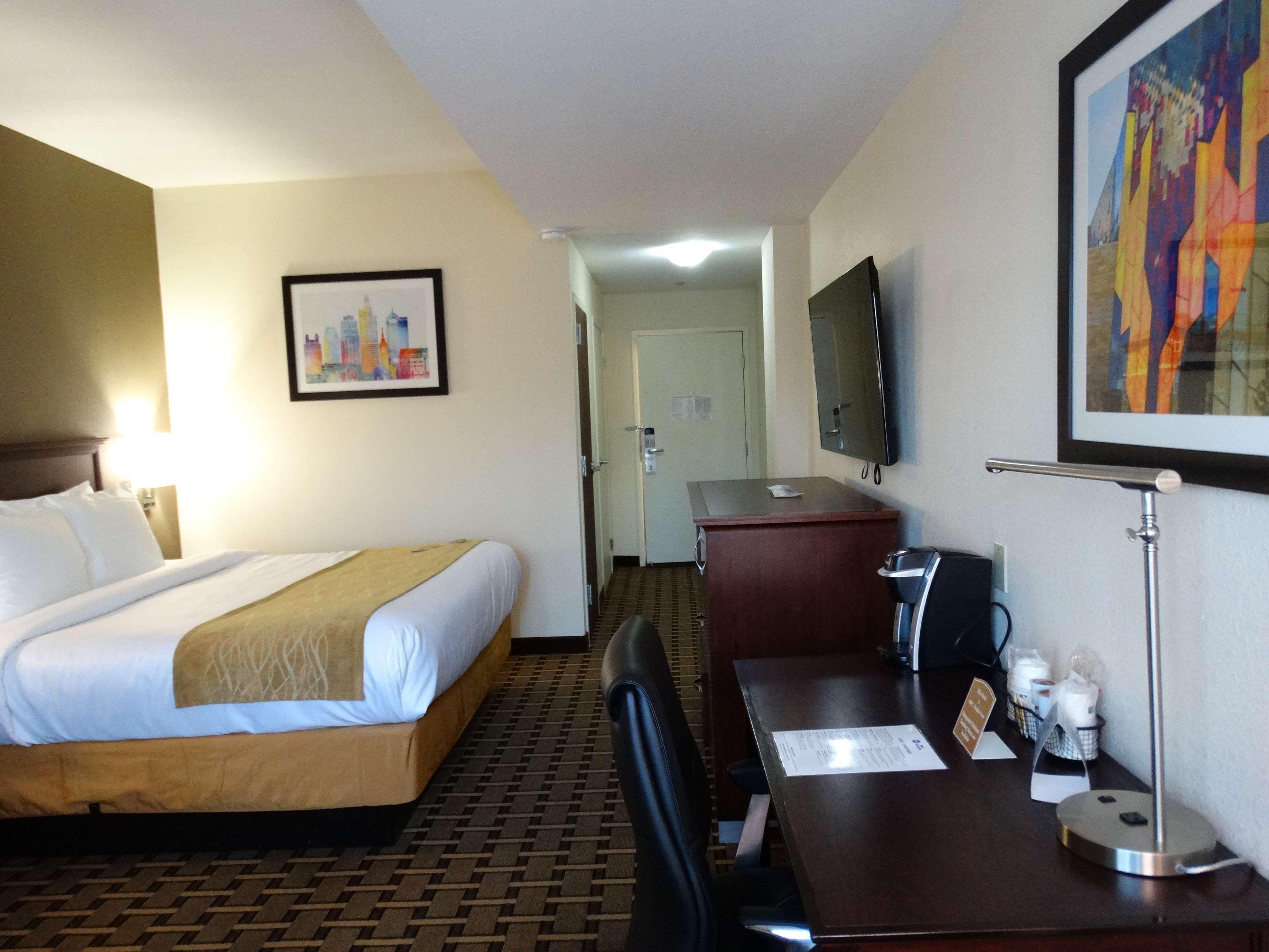 Best Western Overland Park Hotel Exterior photo